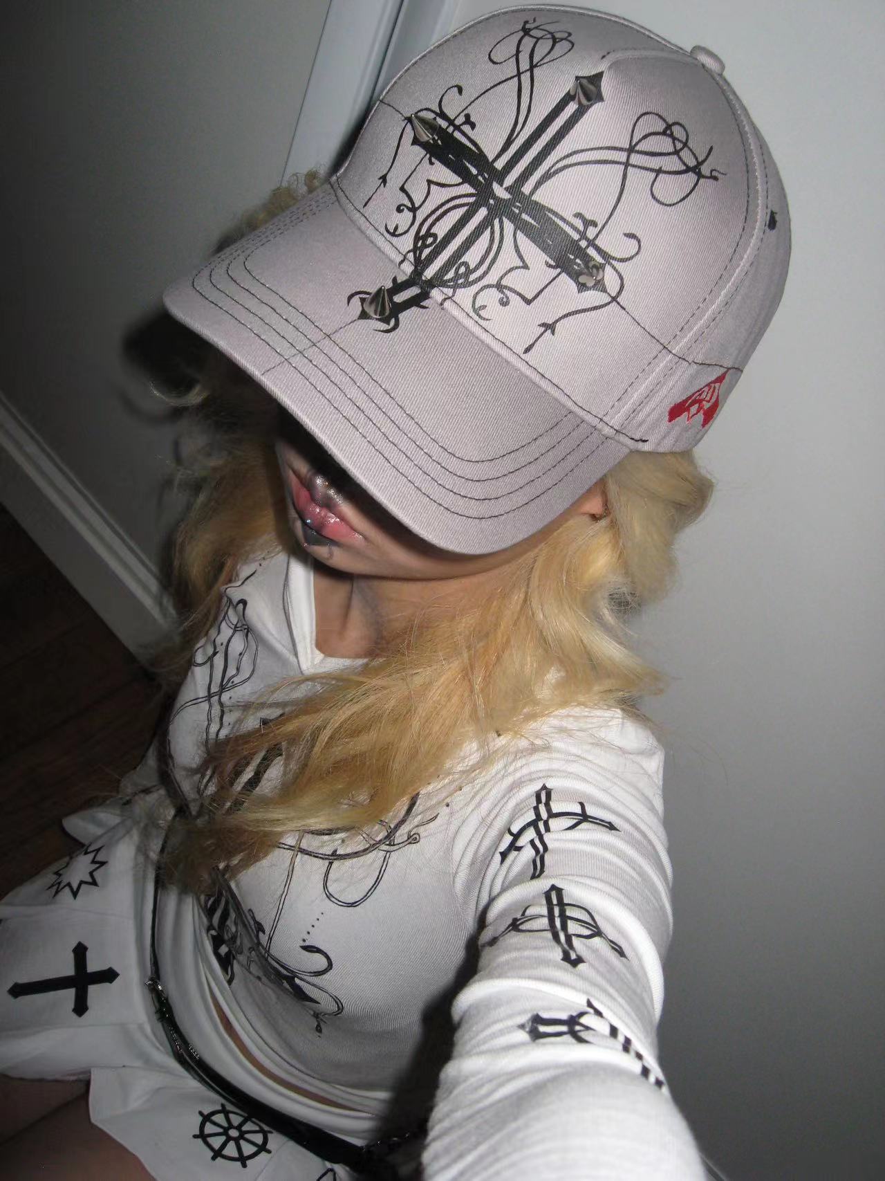 A1J Cross Cap